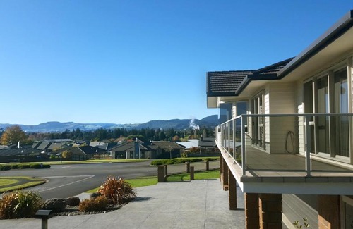 Rotorua Cama Y Desayuno | Rotorua Views B&B/Apartment