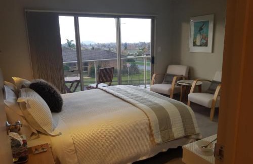 Rotorua Cama Y Desayuno | Rotorua Views B&B/Apartment