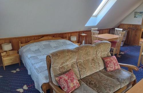 Mricna Casa | Roubenka Mříčná