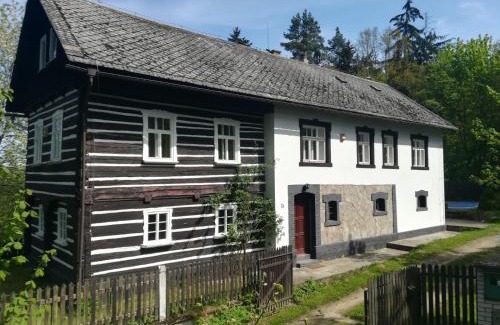 Noviny pod Ralskem Casa | Roubenka nad řekou