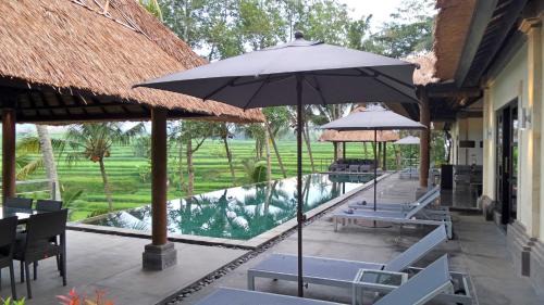 Sambahan Villa | Rouge - Private Villa Condense