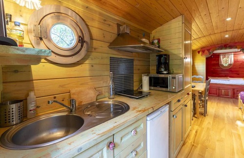 St.-Remy-de-Provence Casa | Caravana-BOHEME-Baño con ducha-Vista al Jardín