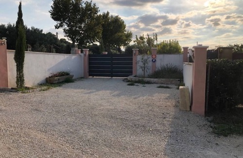 Arles Cabina | Roulotte Gite de la Mélie