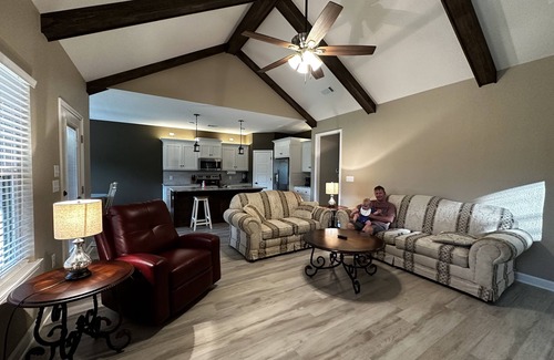 Conway Casa | Round Mountain Lazy Days