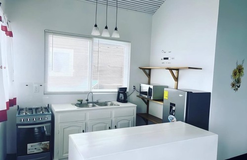 Isla Bastimentos Casa | Round the point Bungalow