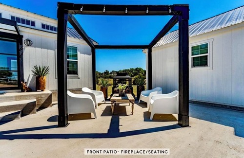 La Grange Casa | Round Top Refuge Guest House