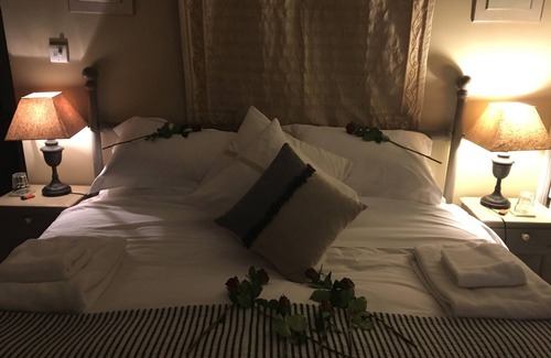 Kelston Cama Y Desayuno | Roundhill Farmhouse