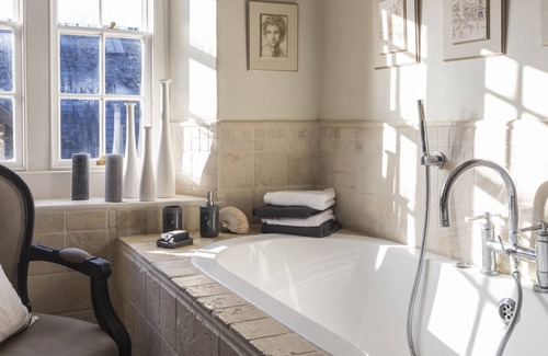 Kelston Cama Y Desayuno | Roundhill Farmhouse