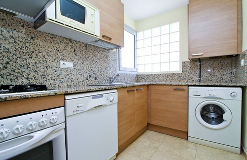 La Pineda Apartamento | ROURA 2 Apartment - Piscina Comunitaria