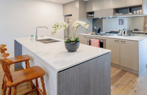 Rouse Hill Casa | Rousehill/4Br/Near train station/near shopping/park/swimming pool/