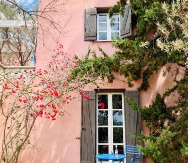 Kilada Casa | Roxanne's Olive Grove House