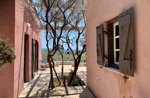 Kilada Casa | Roxanne's Olive Grove House