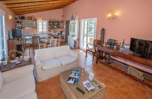Kilada Casa | Casa aislada de olivares de alta calidad con vista al mar