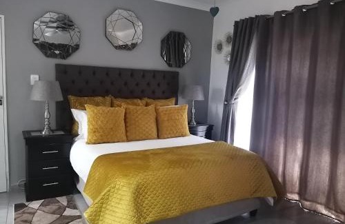Vanderbijlpark Casa | Roxy's Rest Guest House