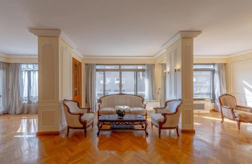 Heliopolis Apartamento | Royal 3 bedrooms apartment