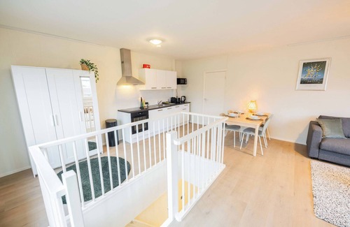 Stratum Apartamento | Royal 65m2 One Bedroom Apartment (VW-140-A)