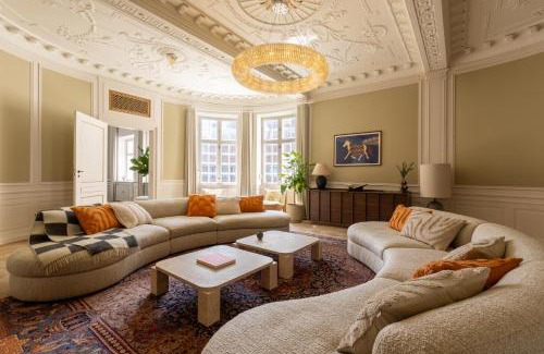 Indre By Apartamento | Royal and Luxurious Manor Apartments