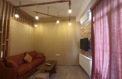 Avlabari Apartamento | Royal Apartment -Old Tbilisi 73A