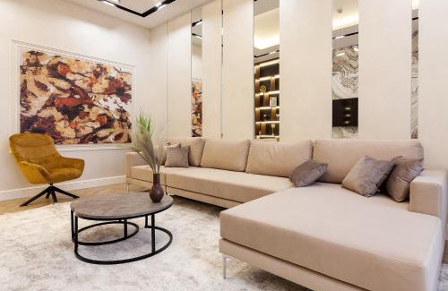 Lviv City Center Apartamento | Royal Apartment on Fredra 4a