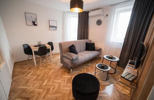 Backa Palanka Apartamento | Royal Apartment