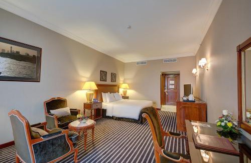 Bur Dubai Hotel | Royal Ascot Hotel