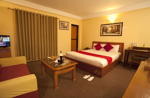 Burhanilkantha Hotel | Royal Astoria Hotel