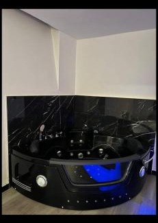 Lonate Pozzolo Apartamento | Royal B&B