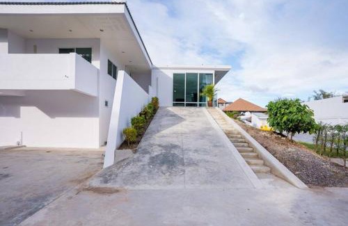 Cha-am Villa | Royal beach pool villa cha-am บ้านพักชะอำ พูลวิลล่าชะอำ ใกล้ทะเล