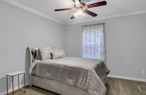 Rosedale Casa | Royal Blue House - Walking Distance to KC Med Center University & Downtown KC