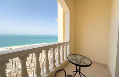 Al Hamra Village Apartamento | Royal Breeze Sea View One Bedroom Apartment
