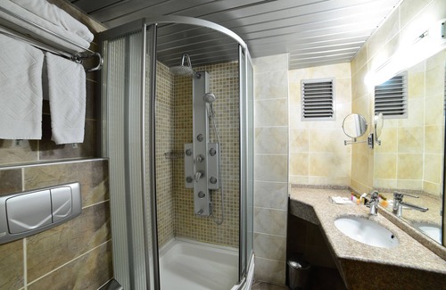 Ulus Hotel | Royal Carine Hotel
