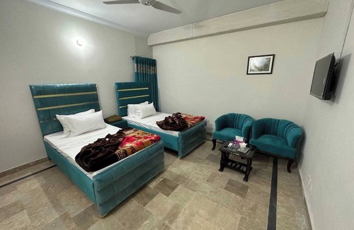 Lahore Casa | Royal Chalet Family Guest House