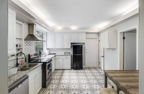 Fondren Casa | Royal Chateau in the heart of Fondren!