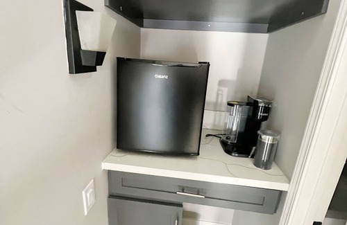 Canoga Park Casa | Royal Comfort