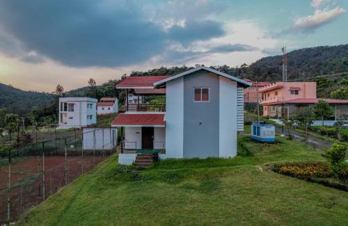 Kotagiri Casa | Royal Crown