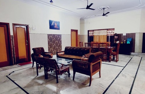 Amritsar Cama Y Desayuno | Royal estate villa
