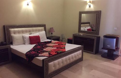E-11 Sector Casa | Royal Galaxy Bed & Breakfast Islamabad - For Families Only