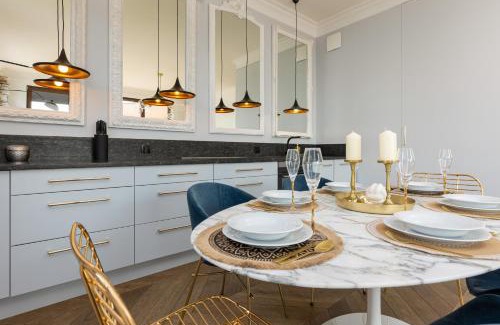 Wilanow Apartamento | Royal Garden Apartment in Wilanow by Renters Prestige