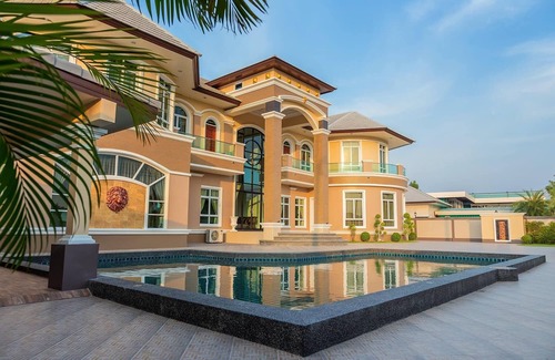 Cha-am Casa | Royal Graces Luxury