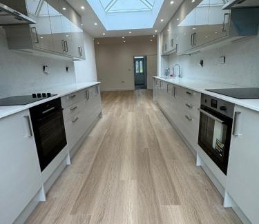 Hanham Casa | Royal Hill En-Suite Rooms