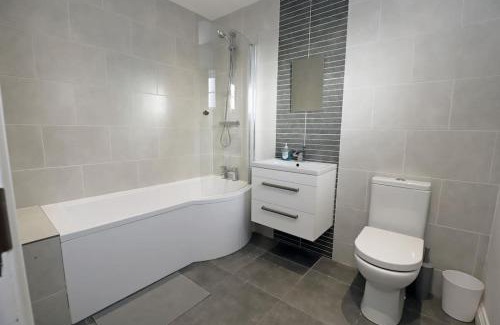 Hillsborough Casa | Royal Hillsborough Village Luxury Townhouse