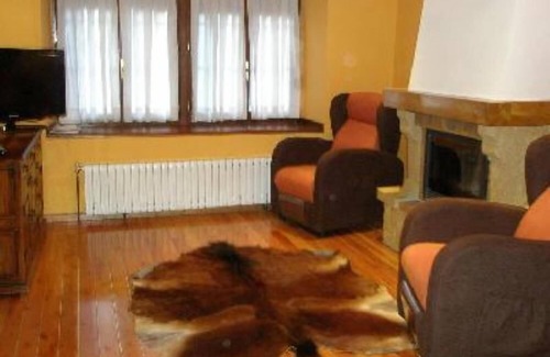 Pajares Apartamento | Posada Real. Apartamento La Cerra para 12 personas