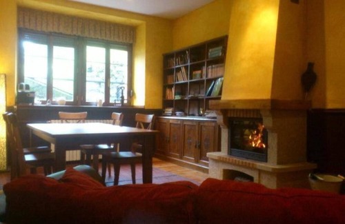 Pajares Apartamento | Posada Real. Apartamento La Cerra para 12 personas