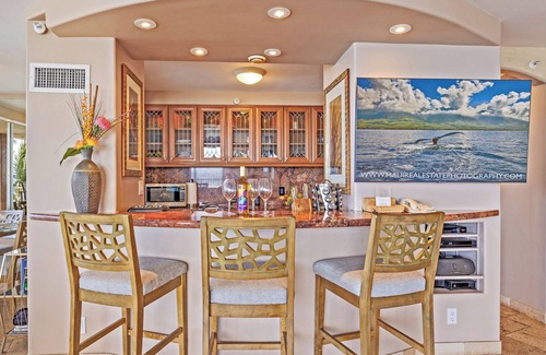 Kahana Condominio | Royal Kahana 610 by Gather: Stunning Oceanfront Condo w/ Wraparound Lanai & Pool