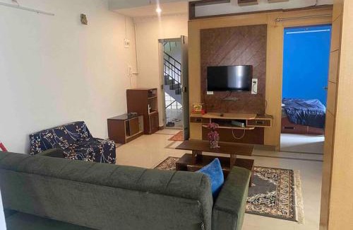 Lakshmipuram Apartamento | Royal King Bed Suite, Service Apartments, 1km to center , Free WI-FI