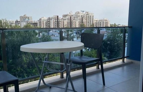 Trikomo Apartamento | Royal Life Residence