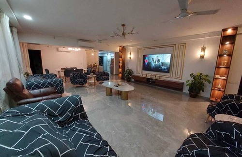 Hadapsar Apartamento | Royal Nest Premium - Amanora Park Town