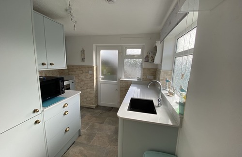 Amlwch Cabaña | ROYAL OAK COTTAGE, pet friendly, with a garden in Amlwch Port