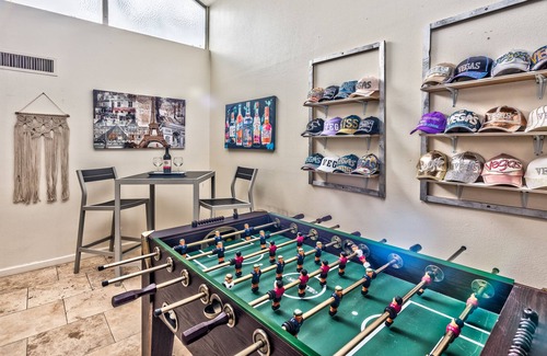 Winchester Casa | Royal Palace -W/pool 5 Min to Strip & Convention