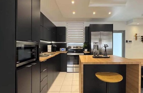 Bayamon Casa | Royal Palm Haüs Near Beaches